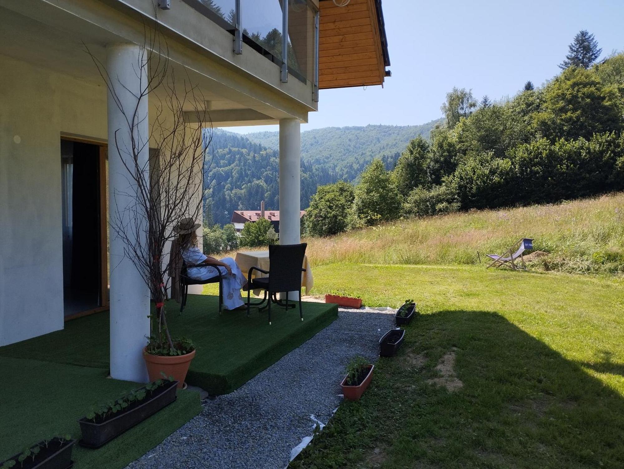 Elff -apartamenty I Goscinne Homestay Cisna